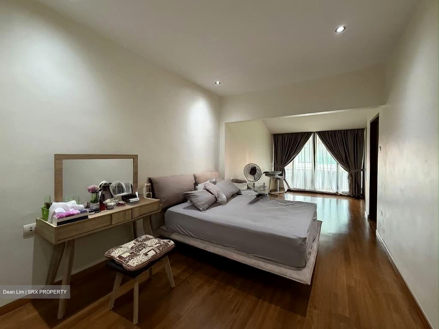 Ee Teow Leng Road (D19), Terrace #581924791